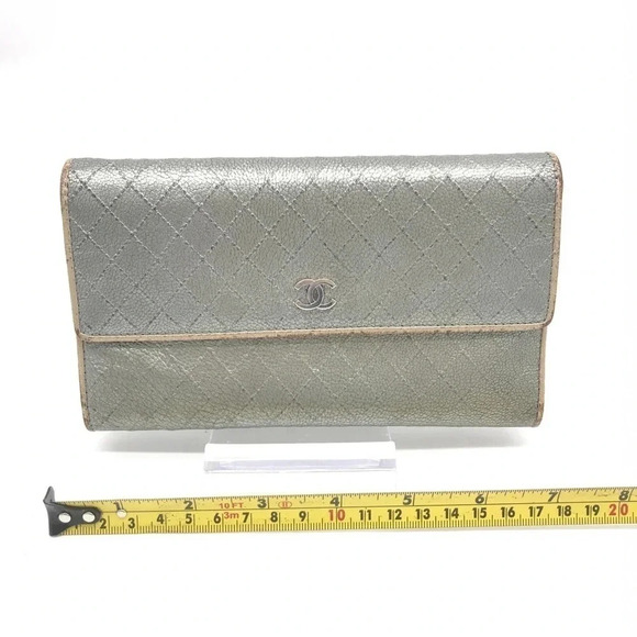 Chanel Long Wallet, Matelasse, Leather - Picture 2 of 16